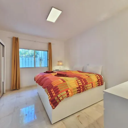 Another Day In Paradise Appartement