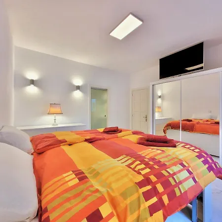 Another Day In Paradise Apartament *
